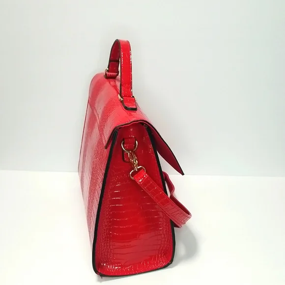 Red Handbag with Straps, Crocodile Pattern, Tiger Head Design Snap Closure NWOT - Picture 4 of 13